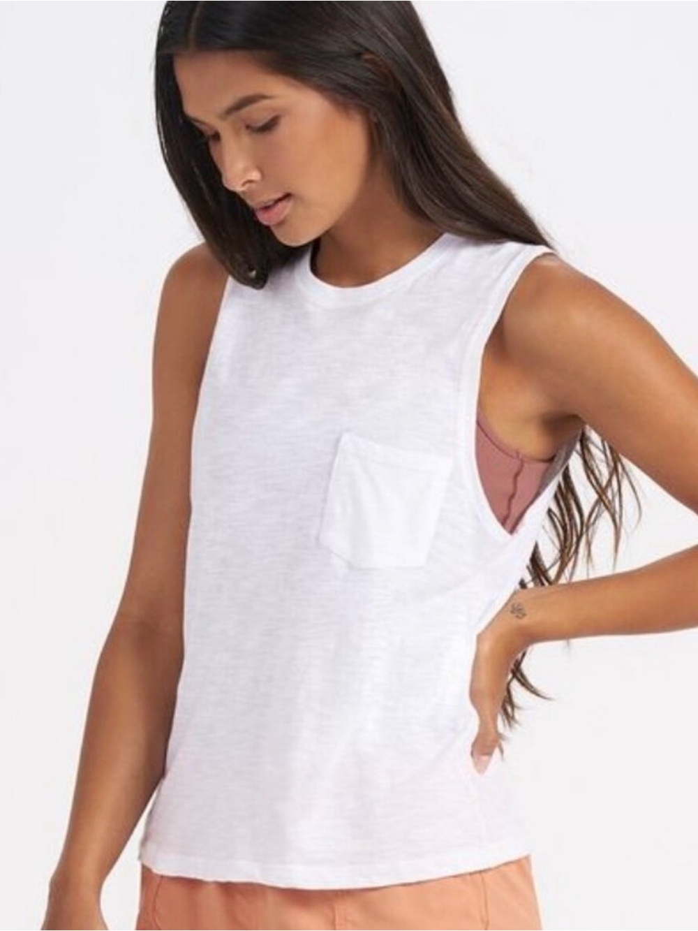 Vuori sunset sleeveless white tank top with pocket XS - worn twice!